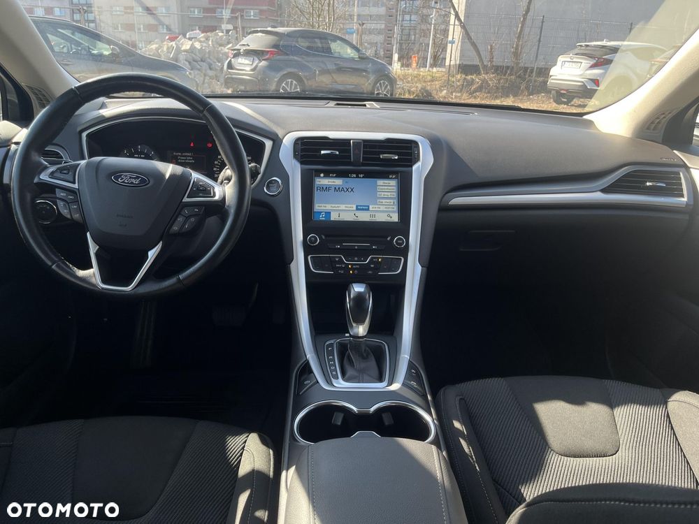 Ford Mondeo 2.0 TDCi Titanium PowerShift - 6