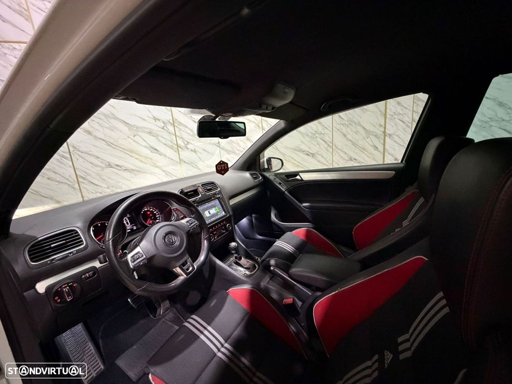 VW Golf 2.0 TSi GTI DSG - 13