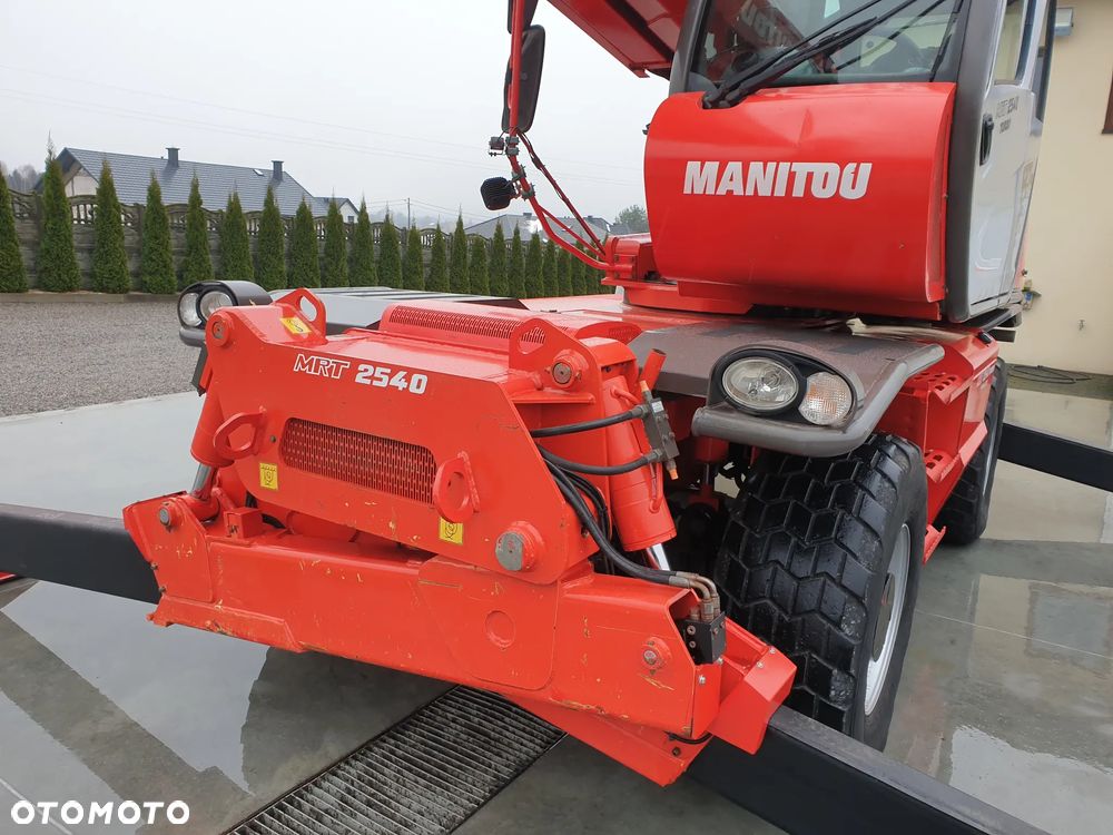 Manitou MRT ROTO 2540 Privilege KOSZ/WIDŁY/PILOT SPROWADZONA SUPER STAN - 13