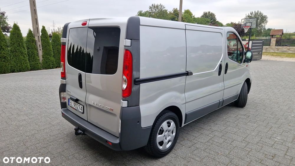 Opel Vivaro - 18
