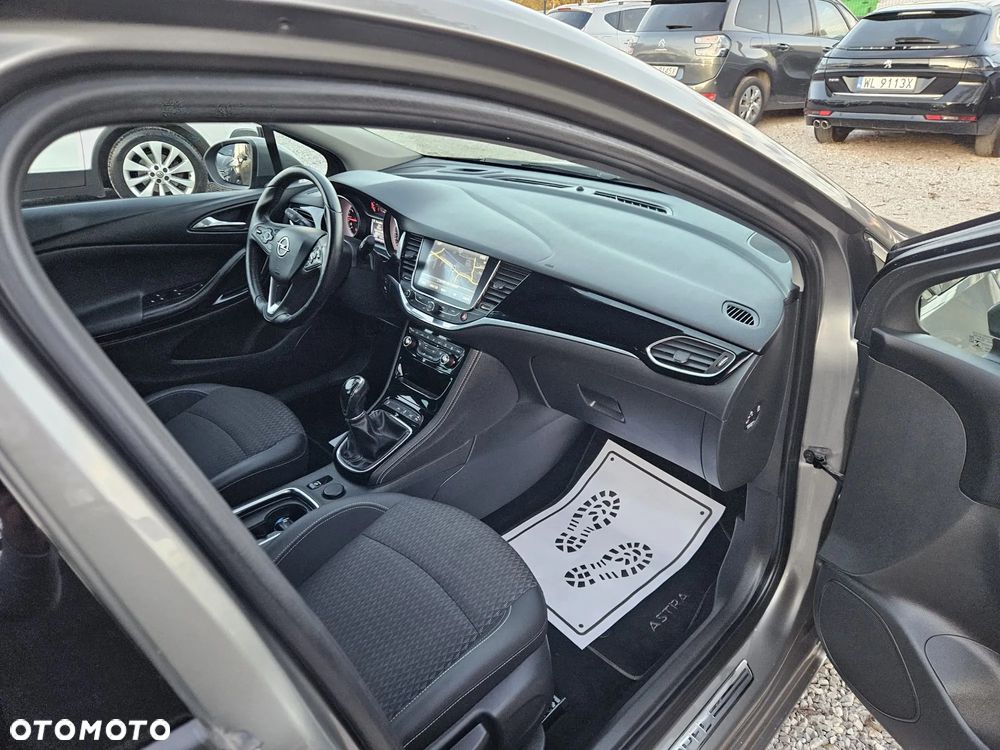 Opel Astra 1.4 Turbo Sports Tourer Innovation - 28