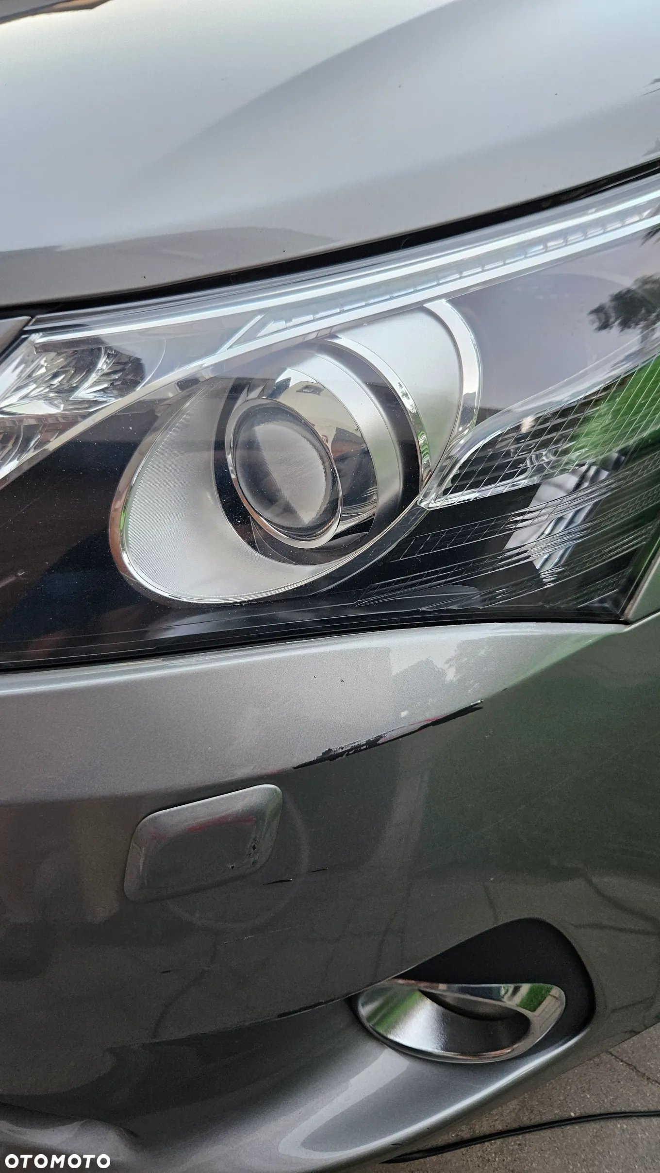 Toyota Avensis 2.0 Premium - 18