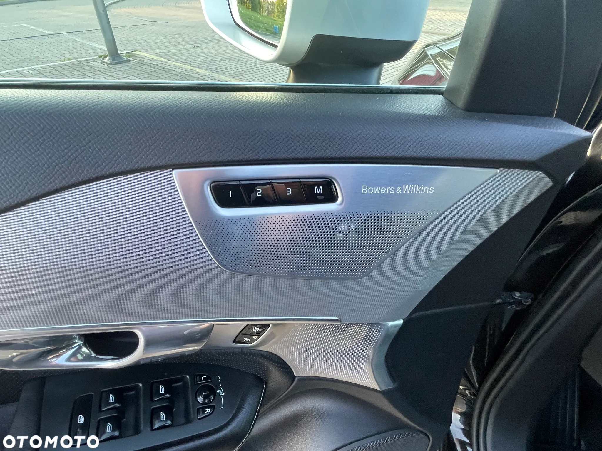 Volvo XC 90 D5 AWD R-Design - 35