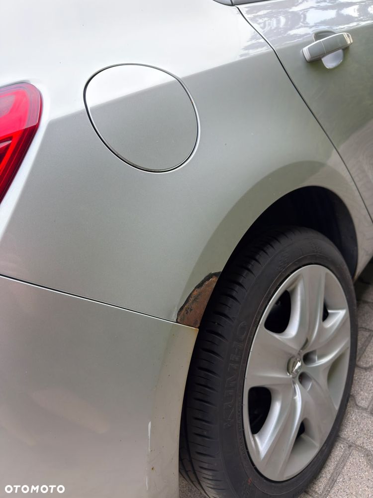 Opel Astra 1.6 - 10