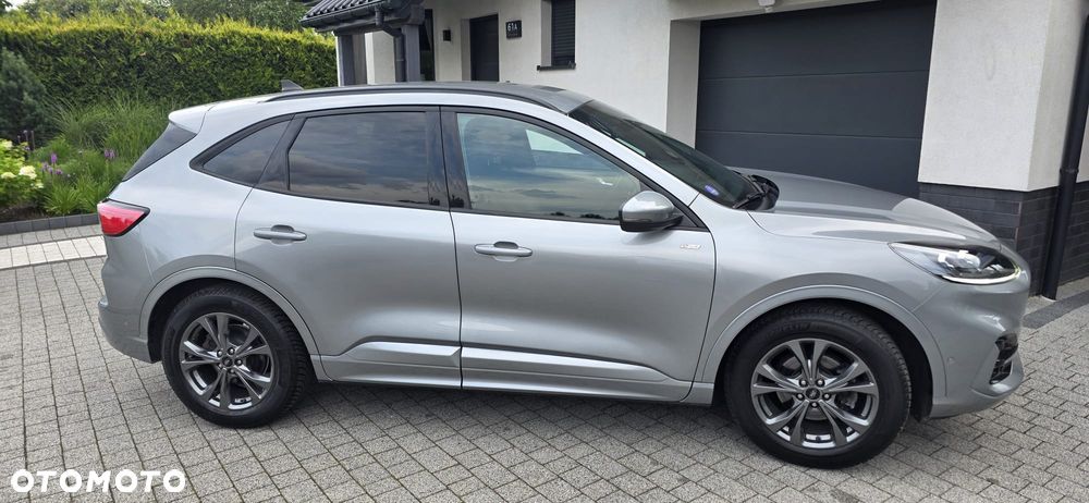 Ford Kuga 1.5 EcoBoost FWD ST-Line - 1