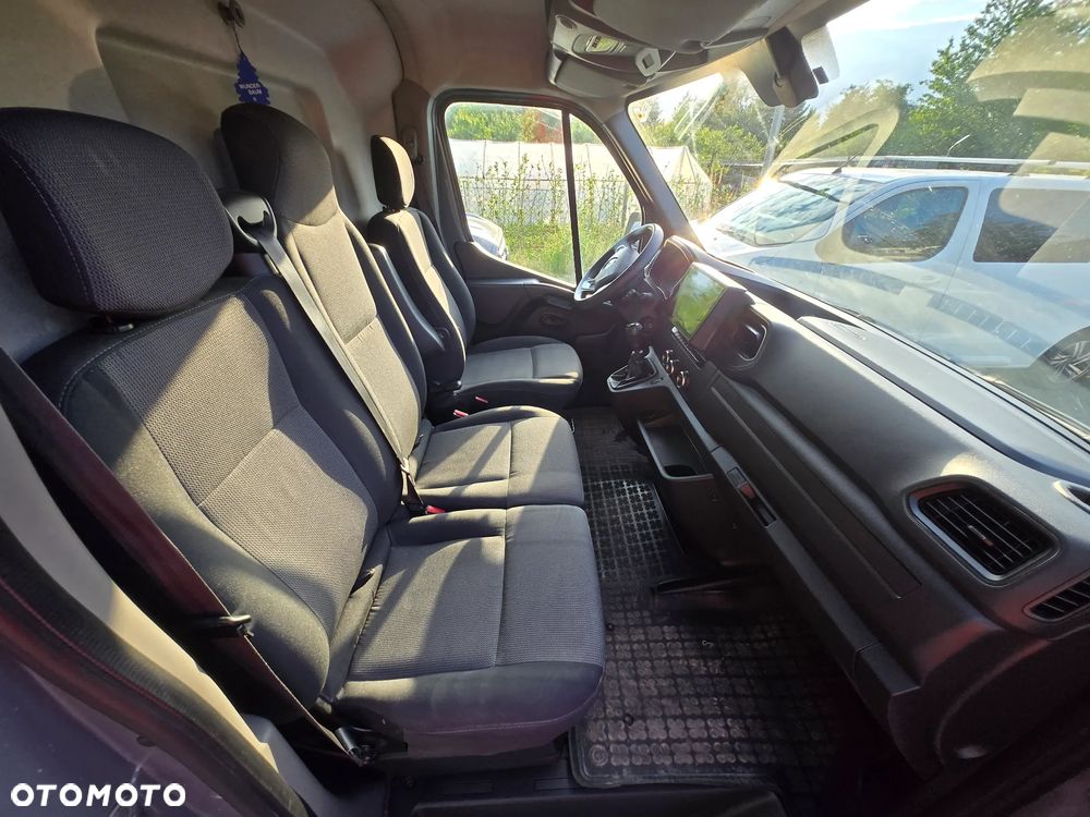Renault Master - 18