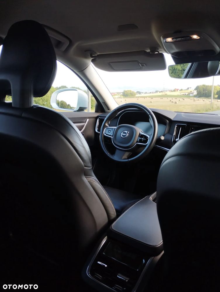 Volvo V90 Cross Country - 13