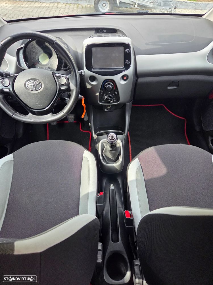 Toyota Aygo - 10