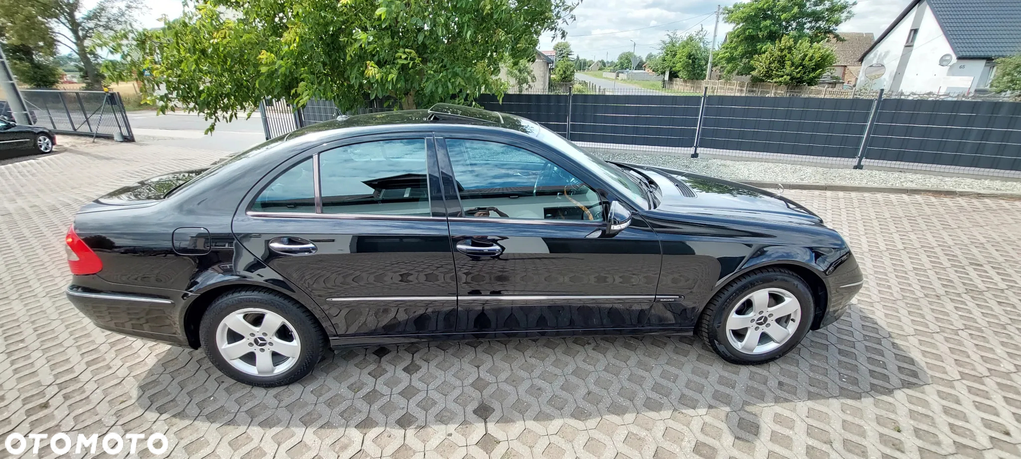 Mercedes-Benz Klasa E - 28