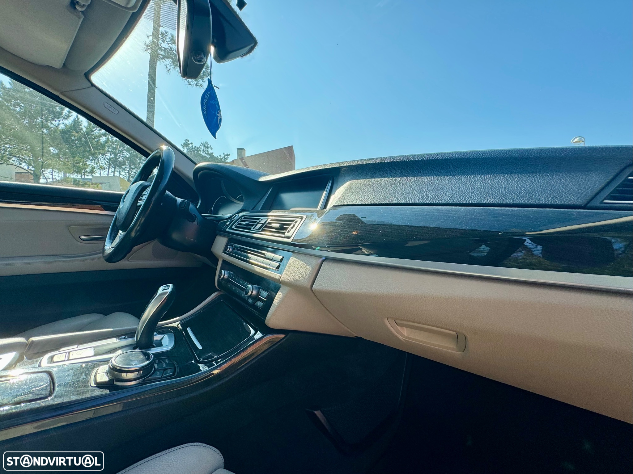 BMW 520 d Touring Aut. Luxury Line - 15