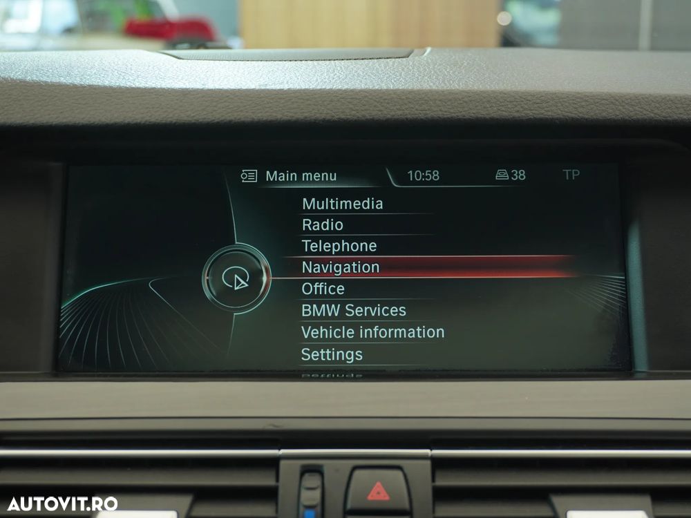 BMW Seria 5 520d Sport-Aut. - 18
