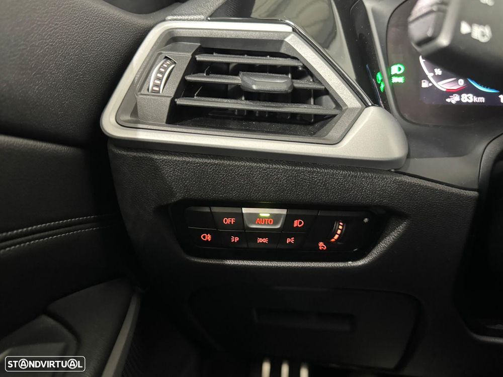 BMW 330 e Pack M Auto - 27