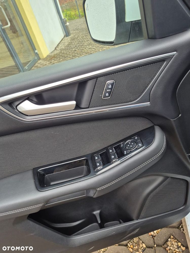 Ford S-Max 2.0 TDCi Bi-Turbo Titanium PowerShift - 26