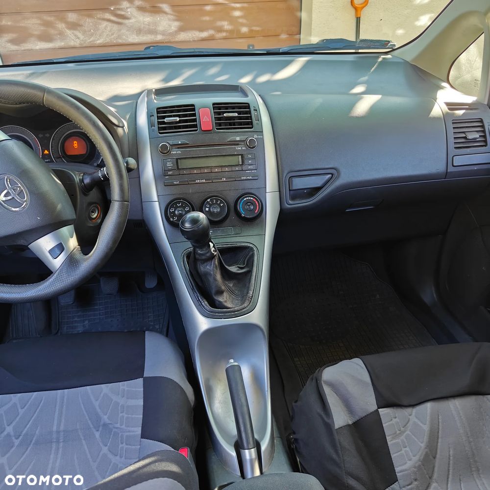 Toyota Auris 1.33 VVT-i Active - 6