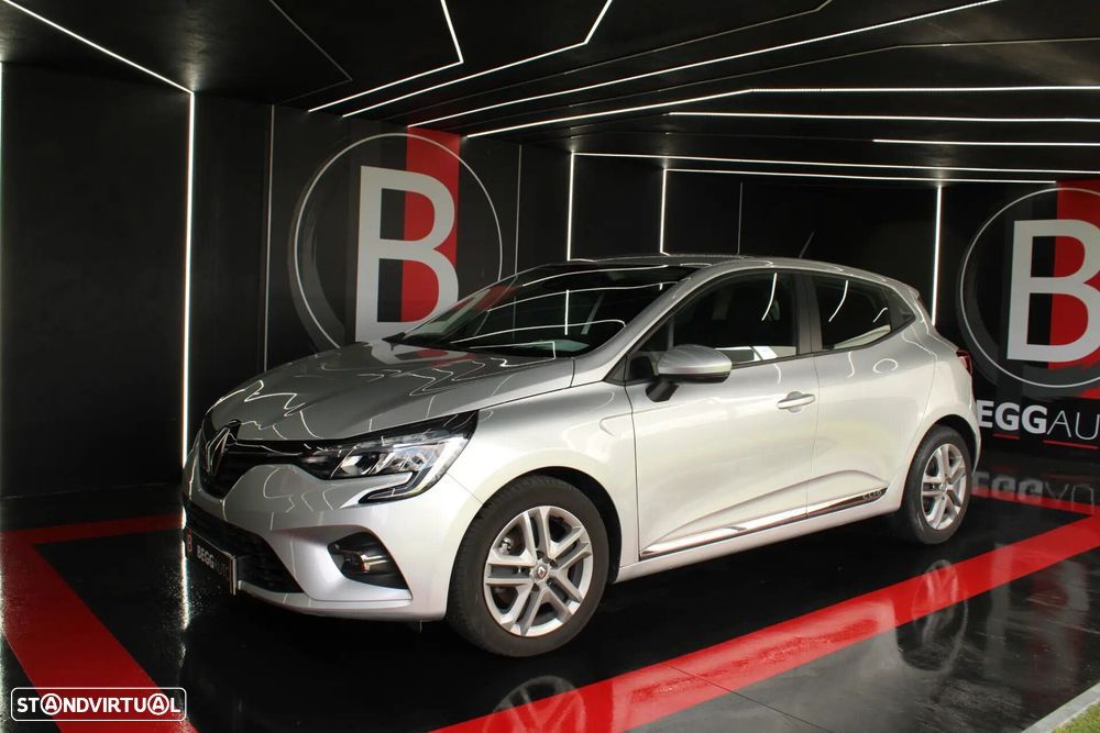 Renault Clio - 17