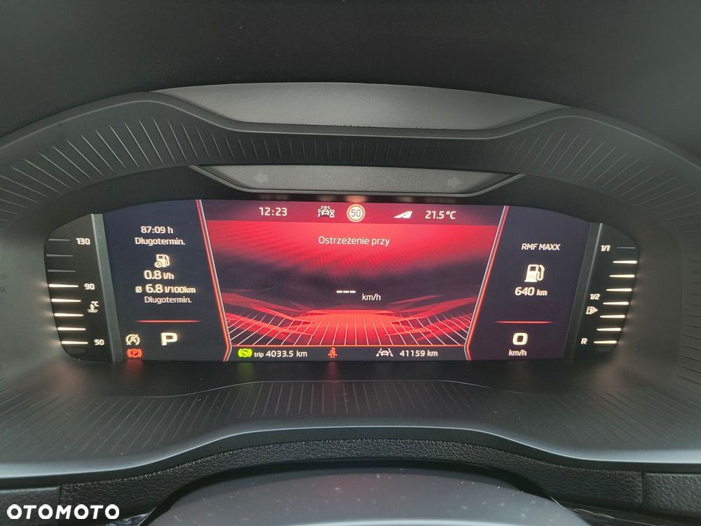 Skoda Karoq 1.5 TSI ACT Sportline DSG - 27