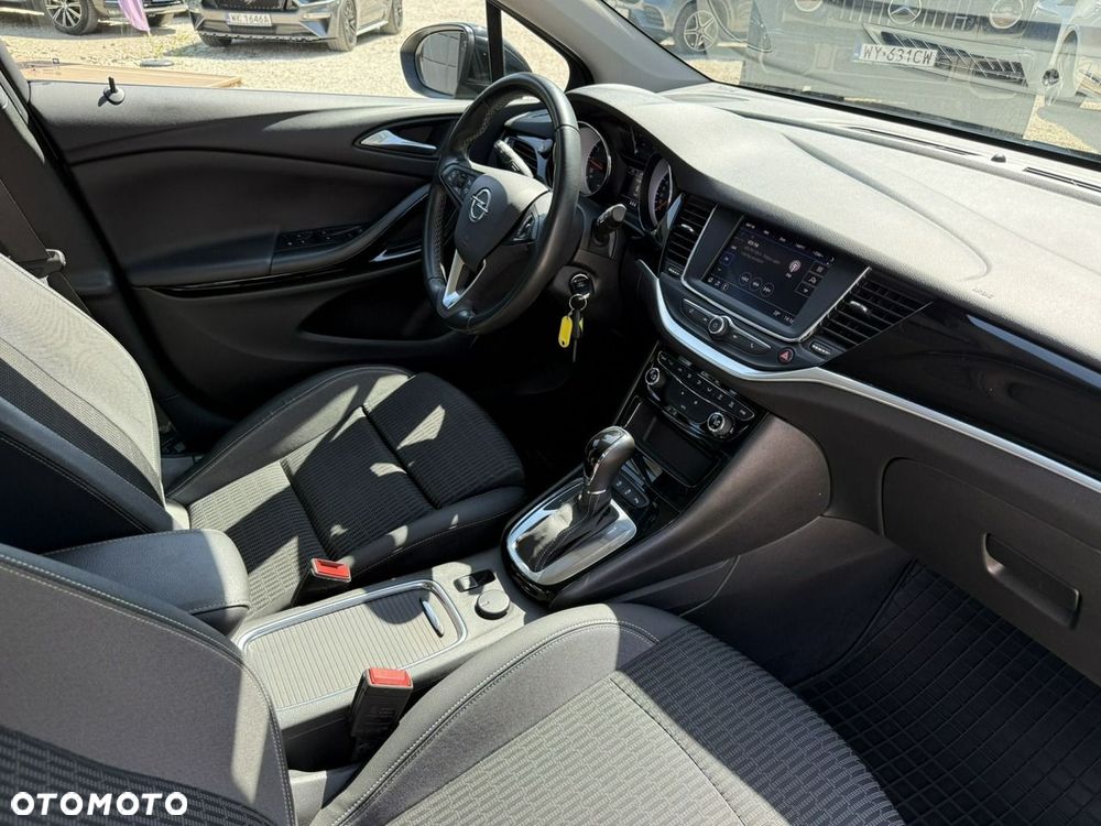 Opel Astra 2022