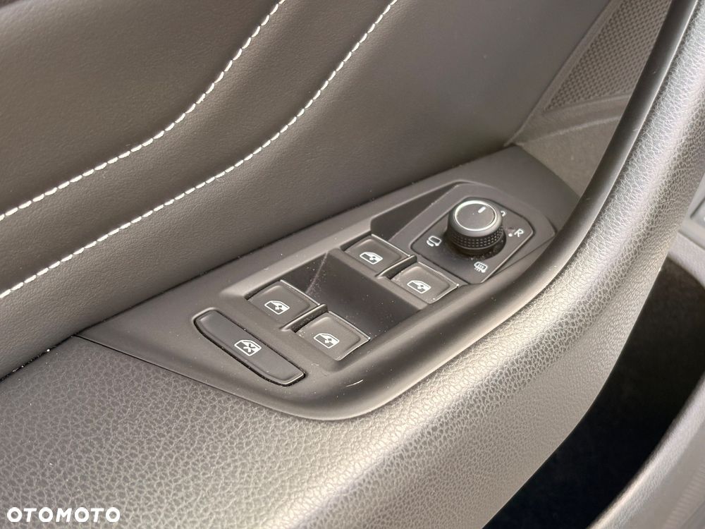 Volkswagen Passat 2.0 TDI EVO Elegance DSG - 13