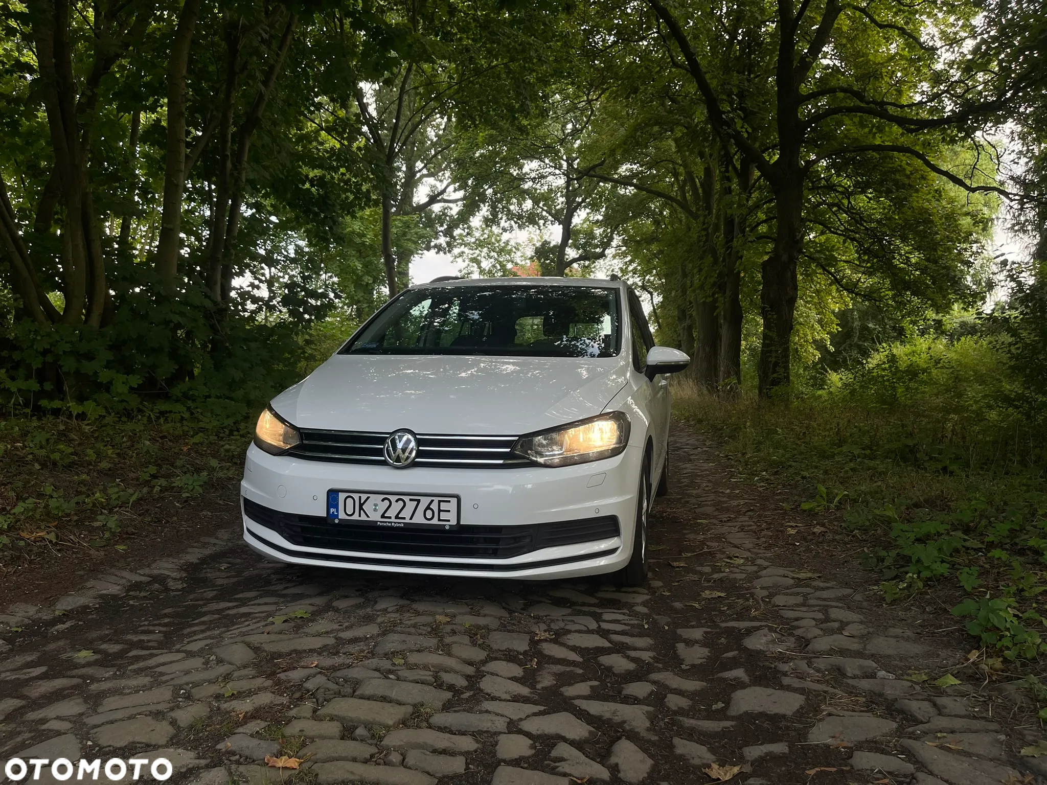 Volkswagen Touran 2.0 TDI BMT Comfortline DSG - 2