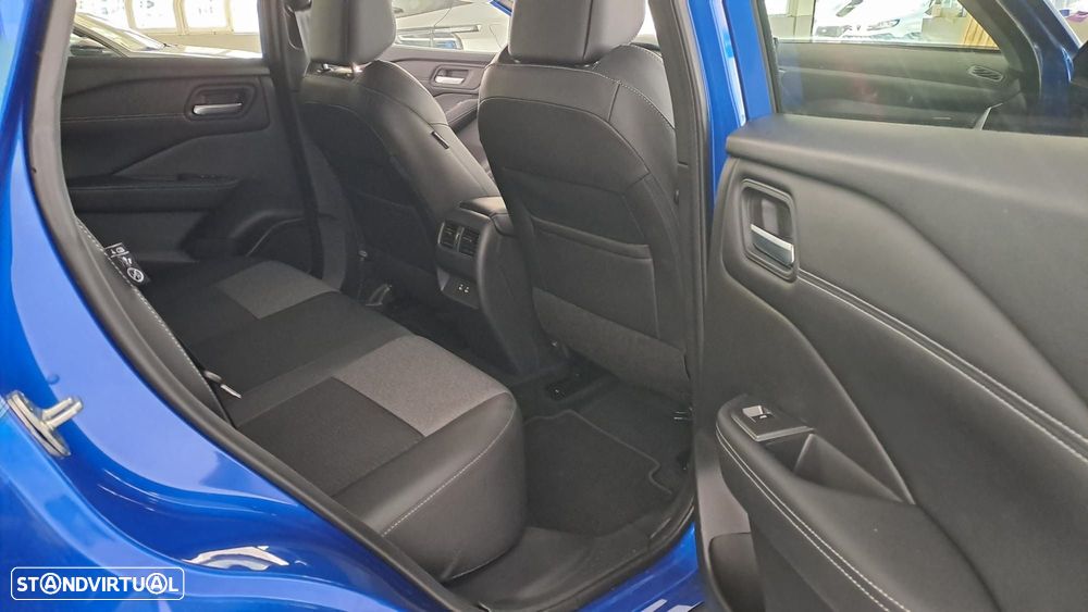 Nissan Qashqai 1.3 DIG-T N-Connecta LED - 25
