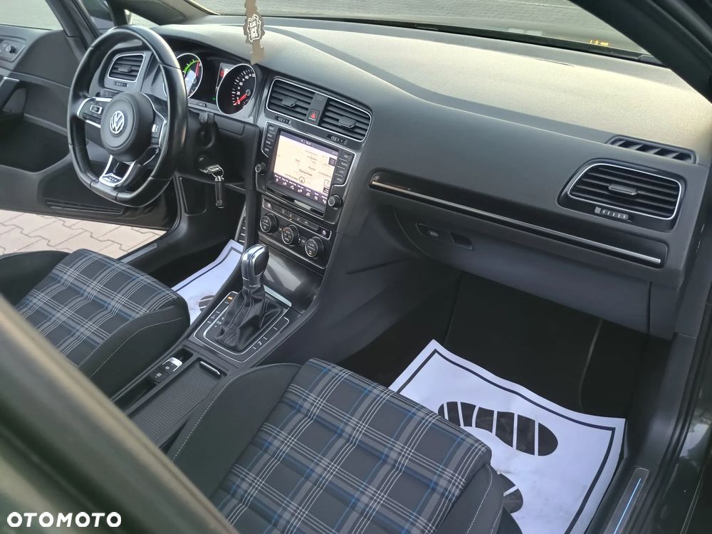 Volkswagen Golf 1.4 GTE Plug-In-Hybrid DSG - 14
