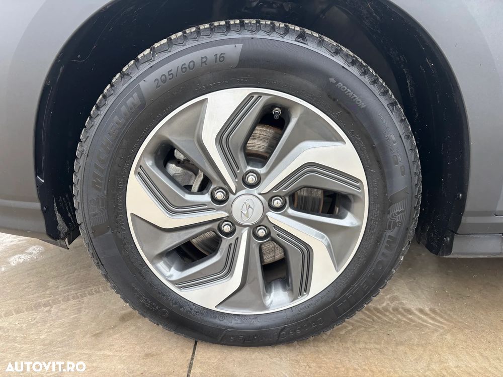 Hyundai KONA 1.6 GDI DCT Advantage - 11