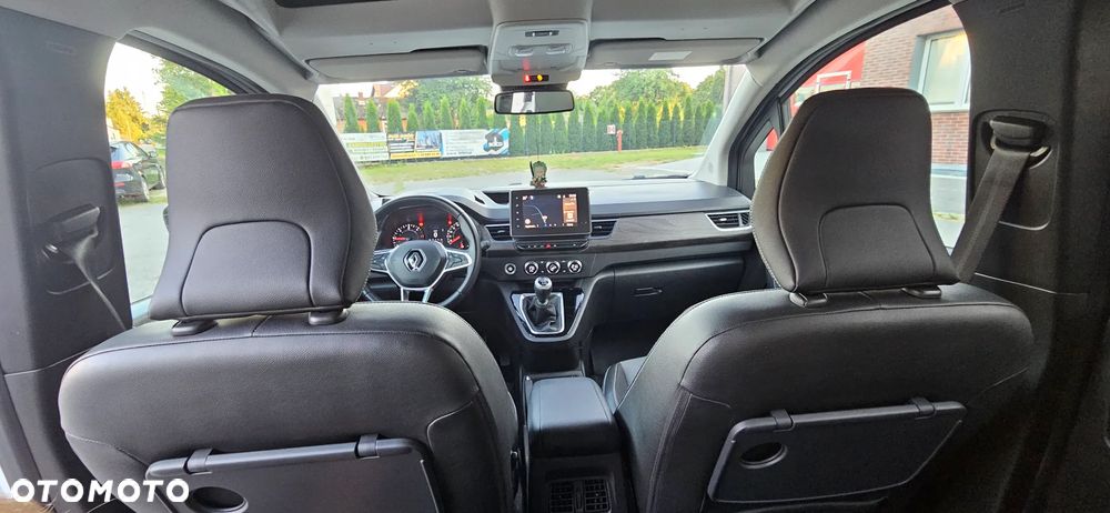 Renault 4 E-Tech - 15