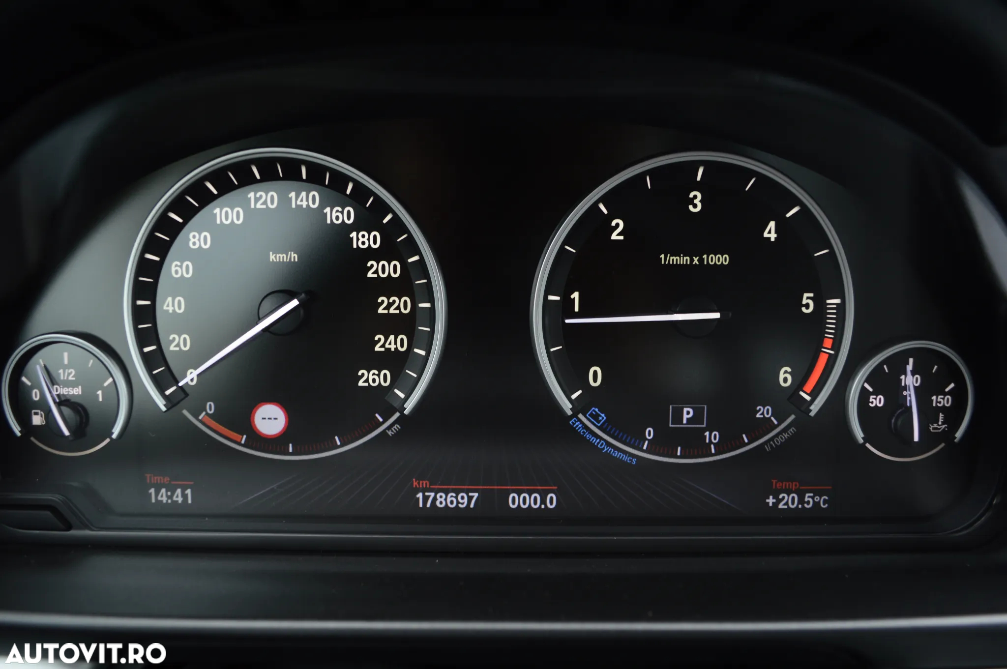 BMW Seria 5 525d xDrive Sport-Aut. - 36