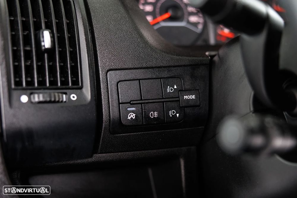 Peugeot Boxer 2.2 BlueHDi 335 L2H2 Premium - 16