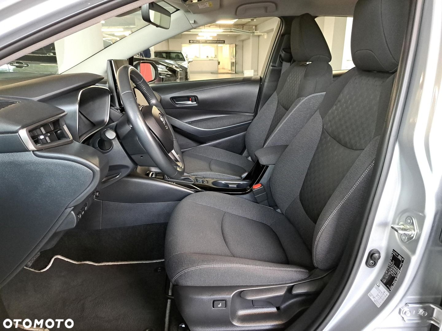 Toyota Corolla 1.8 Hybrid Comfort - 11