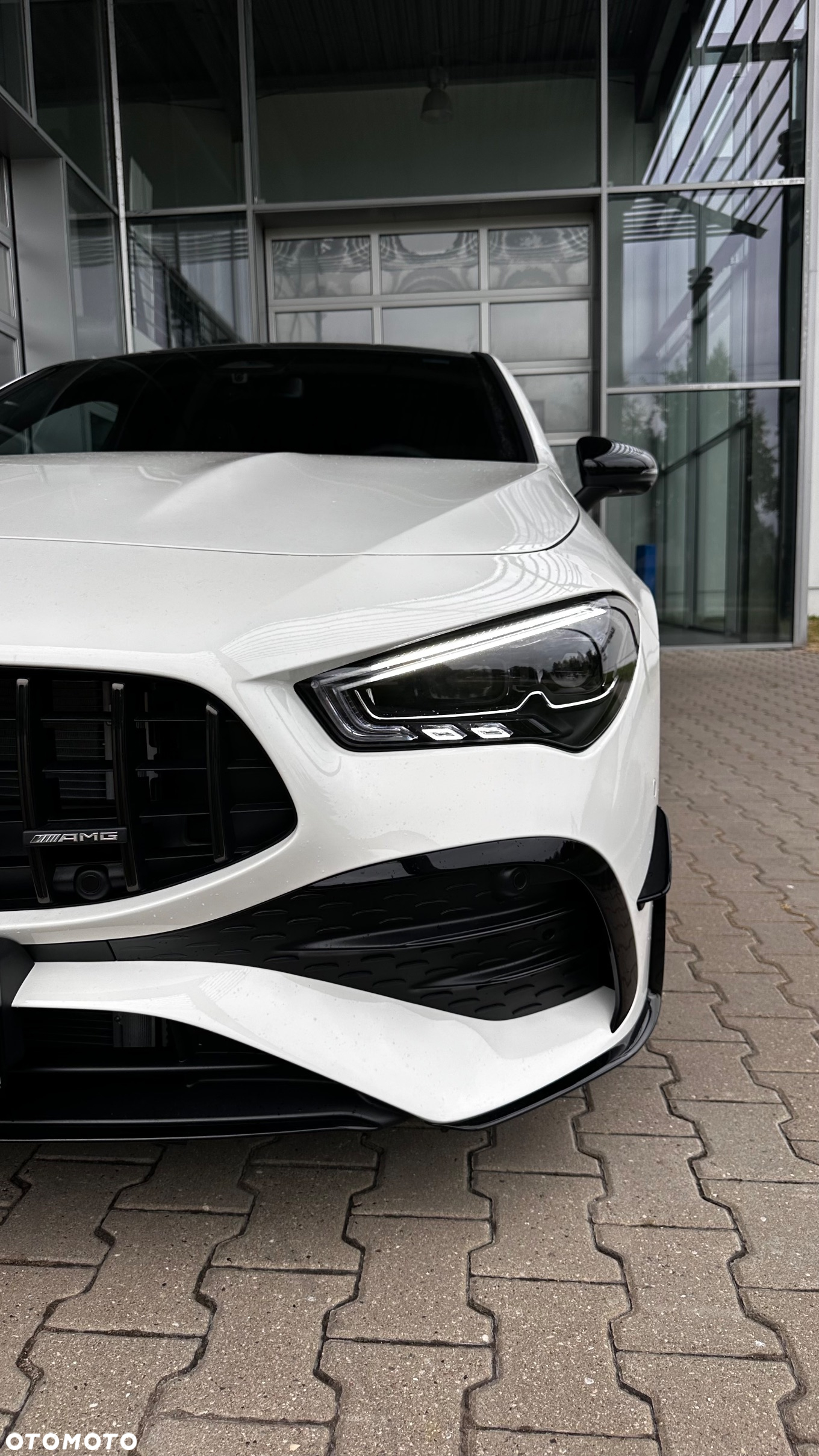 Mercedes-Benz CLA AMG 35 4-Matic 7G-DCT - 24