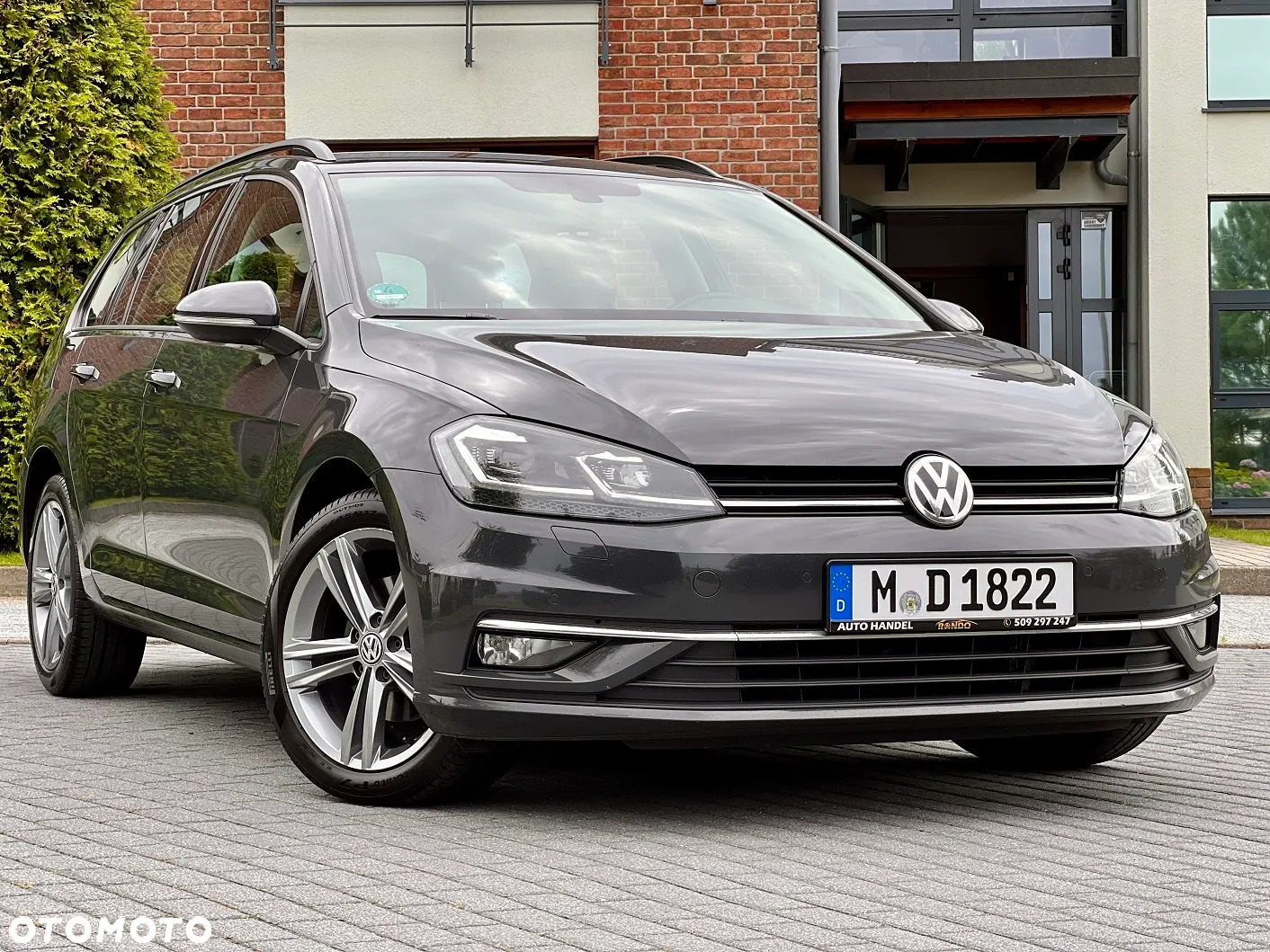 Volkswagen Golf VII 1.6 TDI BMT Comfortline DSG - 2