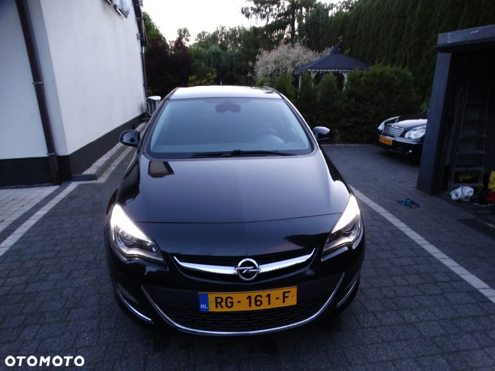 Opel Astra 1.4 Turbo Cosmo - 18