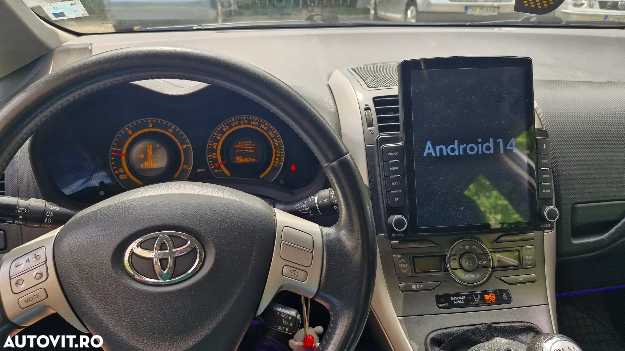 Toyota Auris 2.0 D-4D Luna Plus - 6