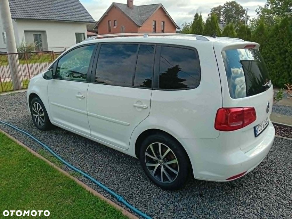 Volkswagen Touran 2014 photo 4