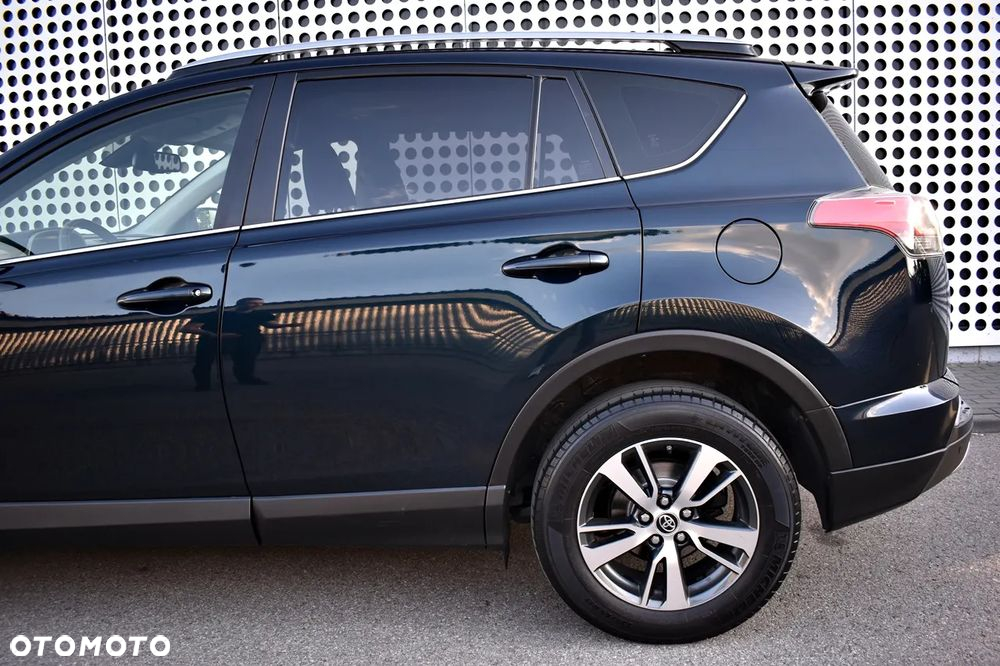 Toyota RAV4 - 13