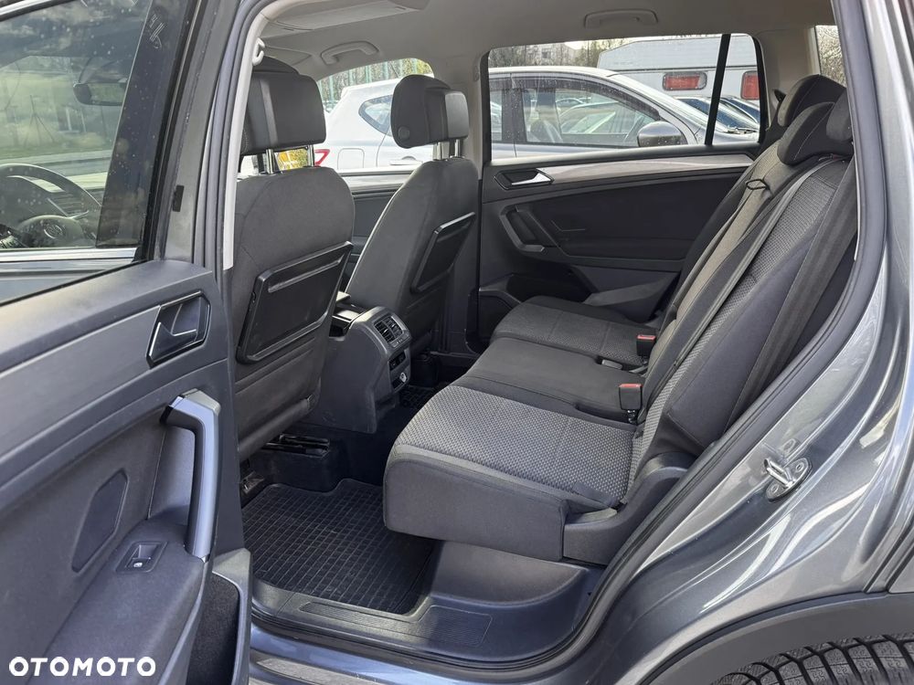 Volkswagen Tiguan - 8