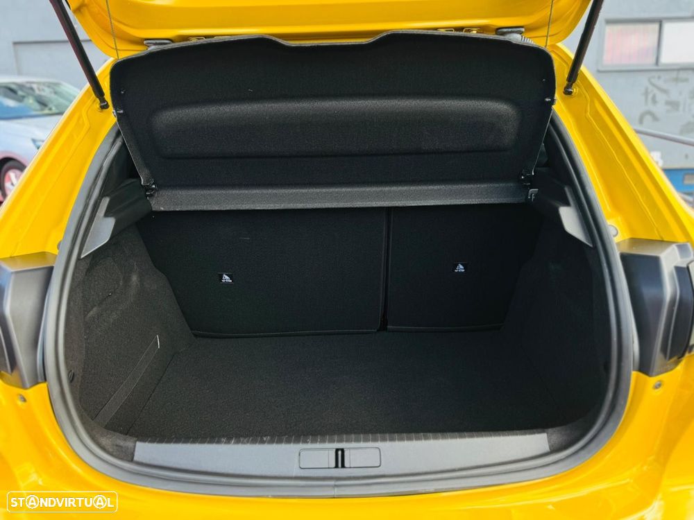 Peugeot 208 1.2 PureTech Allure - 17
