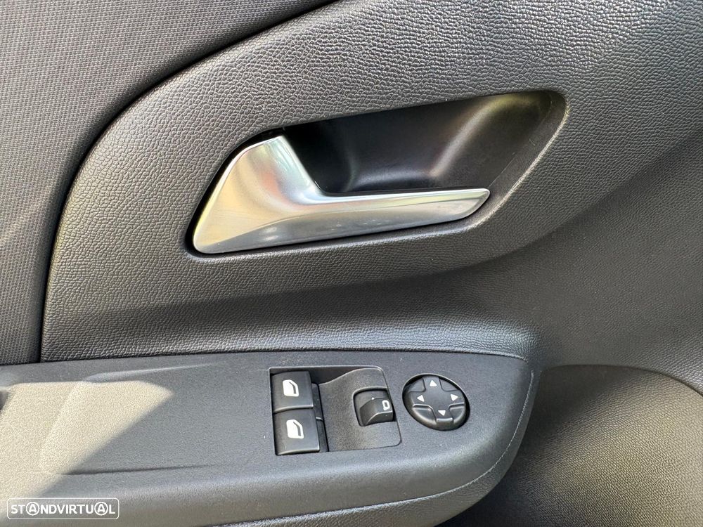 Opel Corsa 1.2 T GS Line Aut. - 24