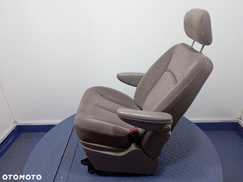 DODGE CARAVAN IV 00-07 FOTEL TYŁ PRAWY DRUGI RZĄD - 2