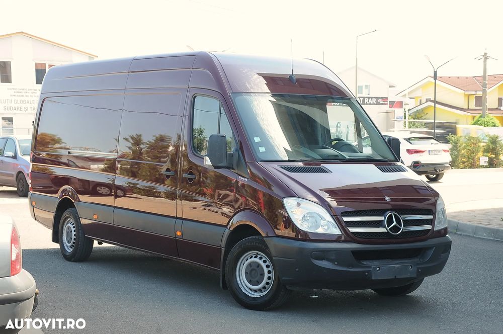 Mercedes-Benz Sprinter - 2