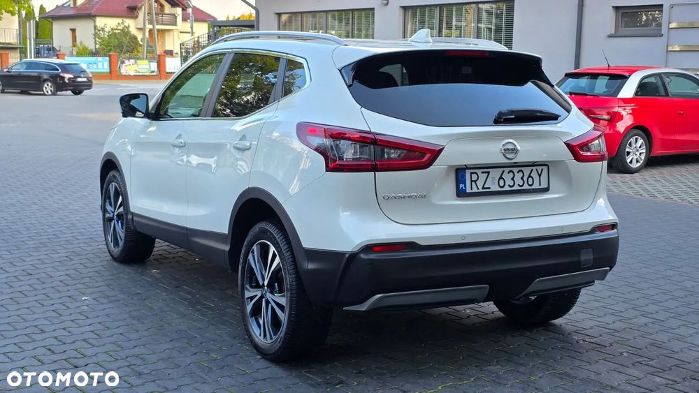 Nissan Qashqai 1.3 DIG-T N-Connecta DCT - 7