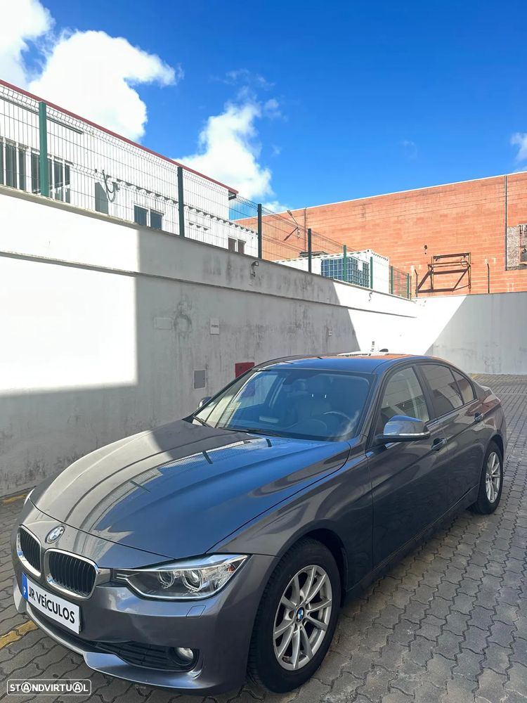 BMW 318 d - 4