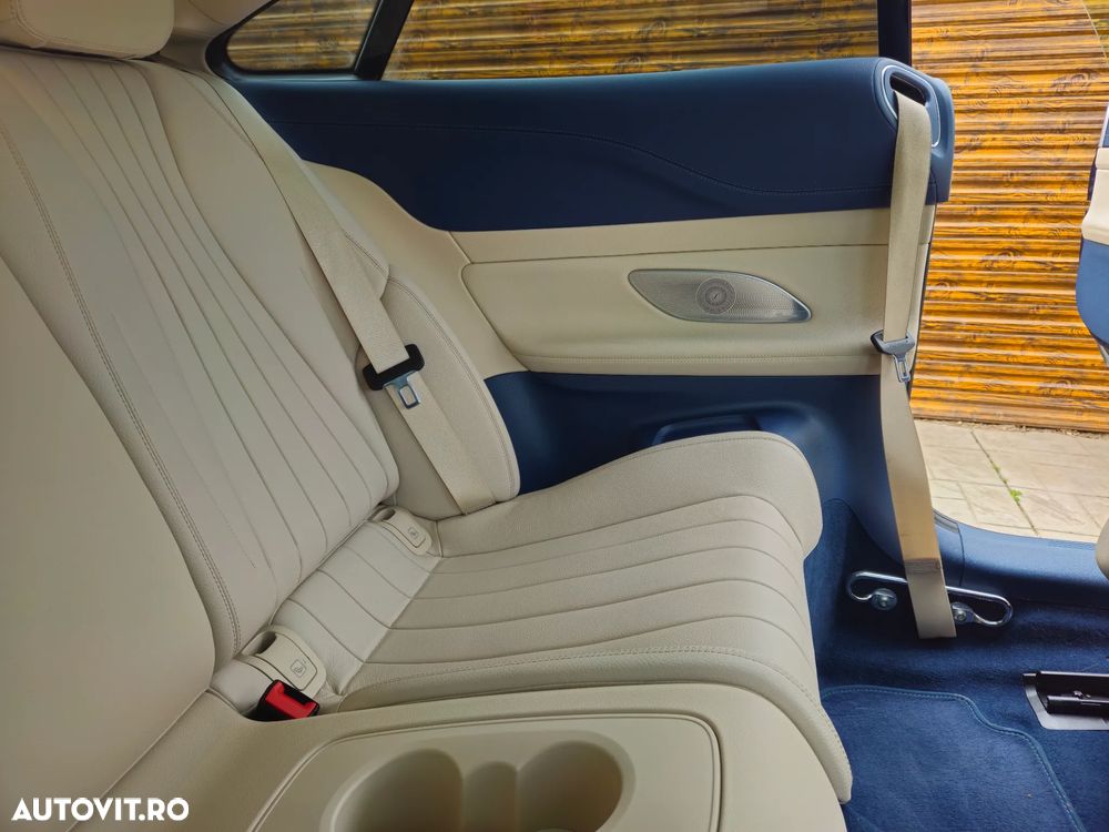 Mercedes-Benz E 220 d 4Matic 9G-TRONIC AMG Line - 33