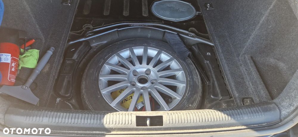 Audi A4 Limousine - 10