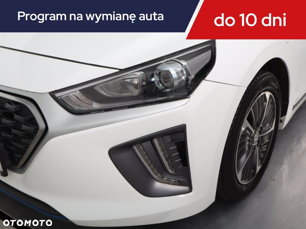Hyundai IONIQ - 22