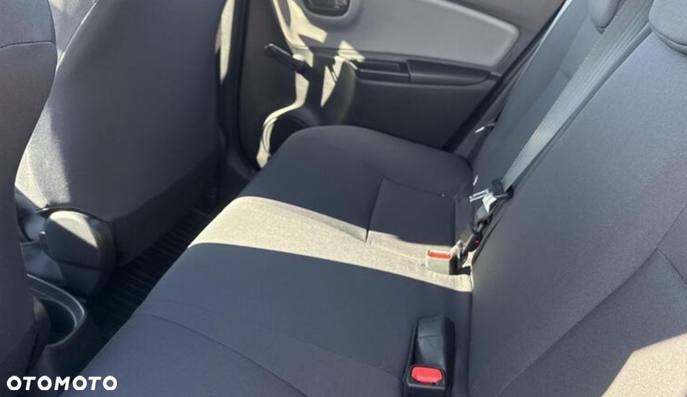 Toyota Yaris 1.0 Active - 7