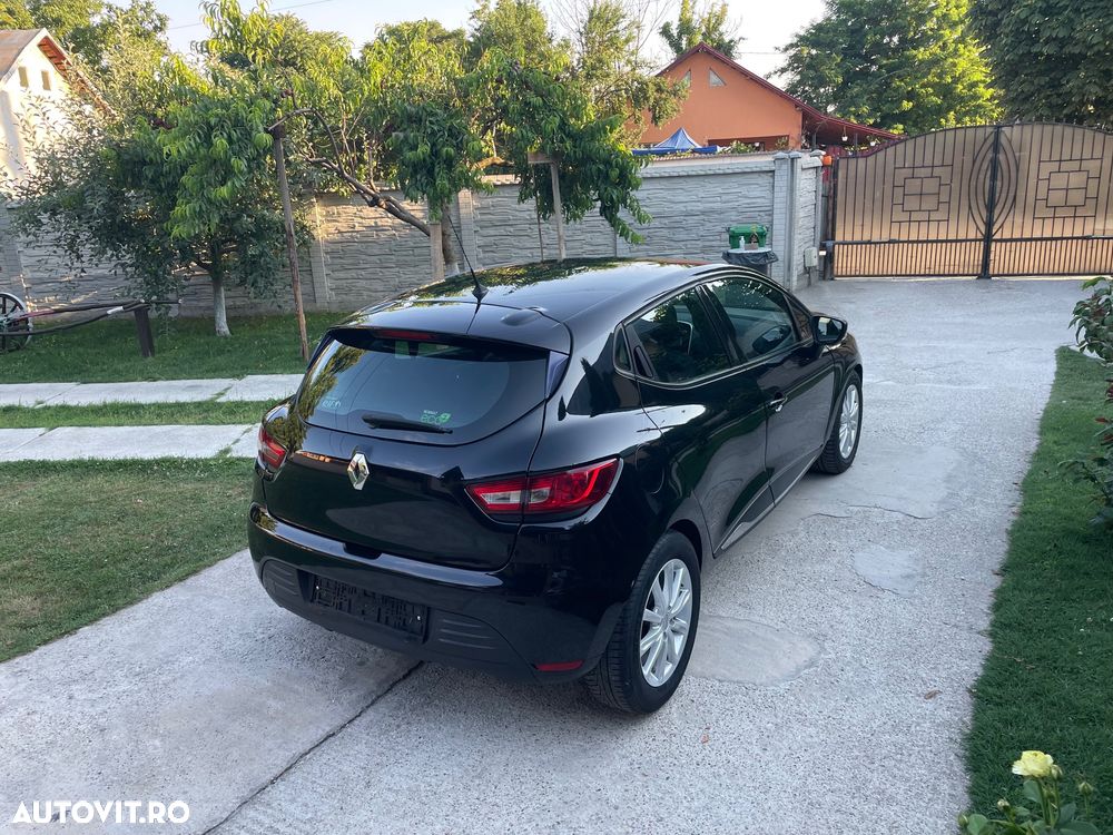 Renault Clio - 6