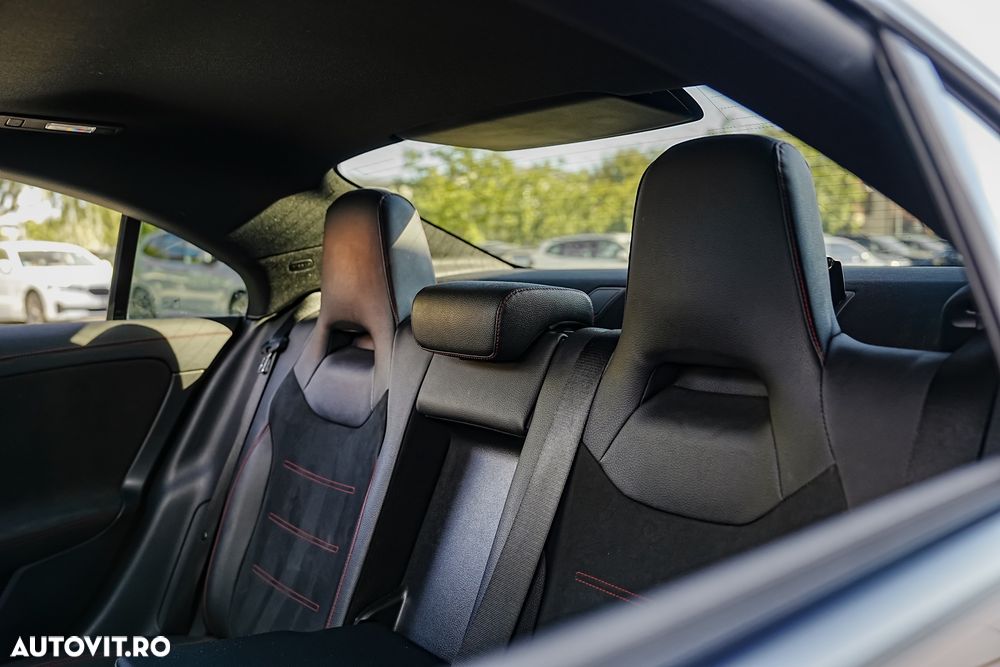 Mercedes-Benz CLA 180 7G-DCT Edition AMG Line - 22