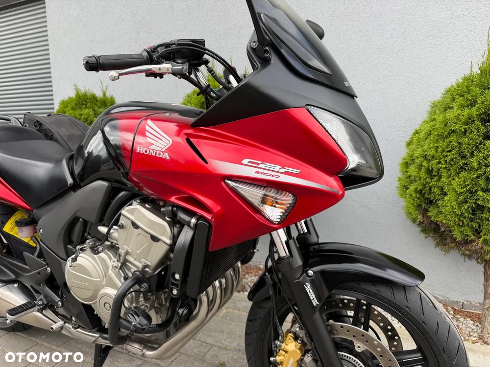 Honda CBF - 9